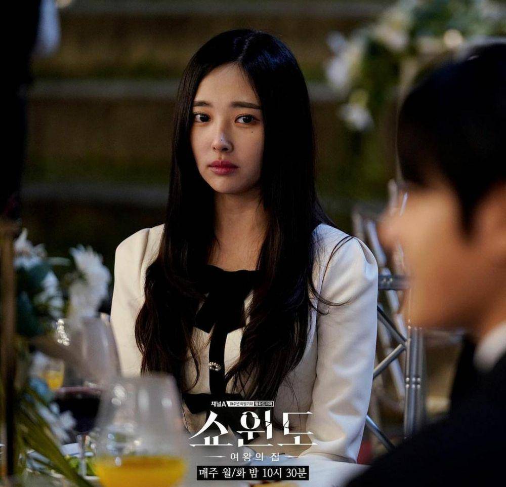 Shin Yi June di drama Show Window: The Queen's House (instagram.com/channela_insta)