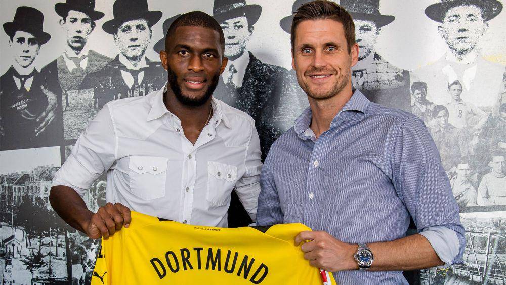 Anthony Modeste setelah resmi bergabung dengan Borussia Dortmund. (twitter.com/bvb)