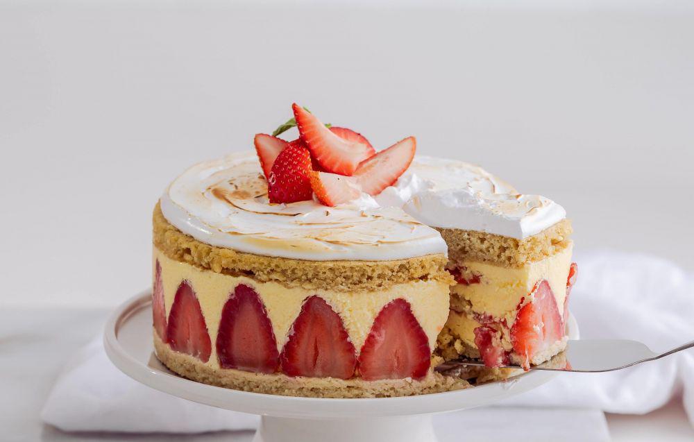 5 Jenis Strawberry Cake untuk Ide Kue Ulang Tahun yang Berbeda