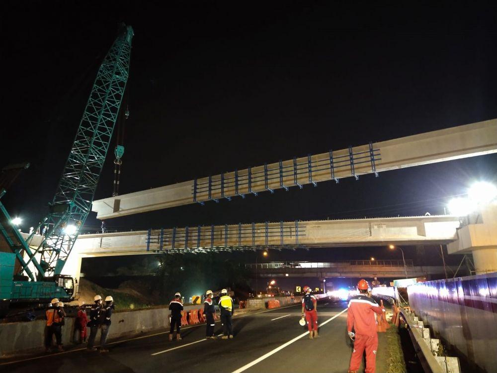 Ada Pekerjaan di Tol Japek II Selatan, Arus Lalu lintas Dialihkan ke Sadang