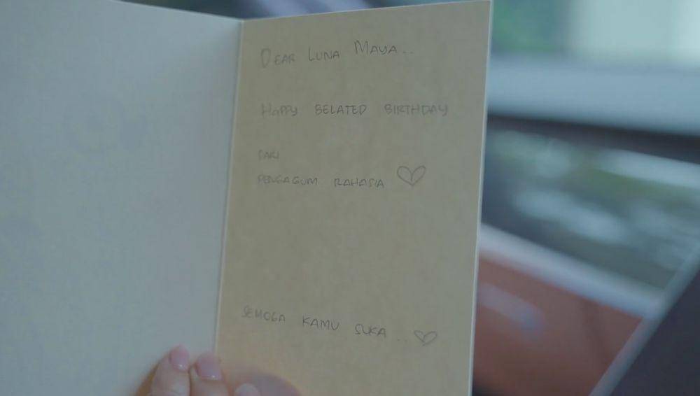 Luna Maya hadiah mobil (YouTube.com/Luna Maya)