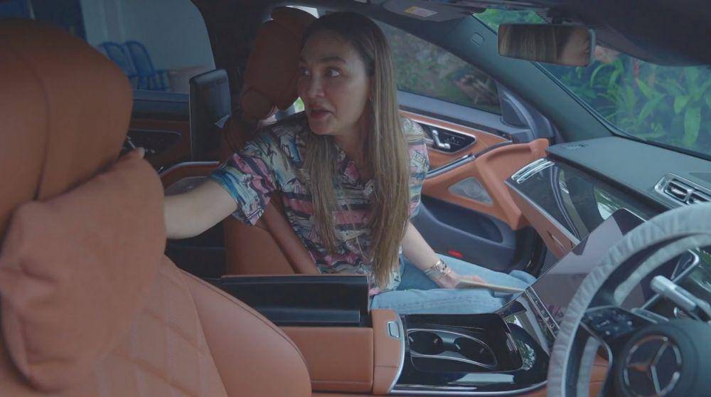 Luna Maya hadiah mobil (YouTube.com/Luna Maya)