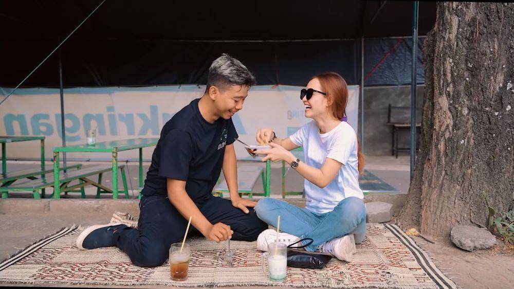 cuplikan video klip Pingal (YouTube.com/Ngatngombilung)