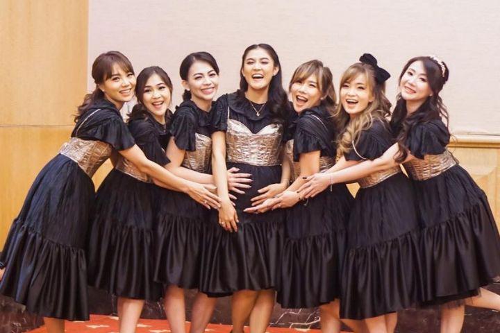 10 Potret Novi Herlina Pamer Baby Bump, Siap Jadi Mama!