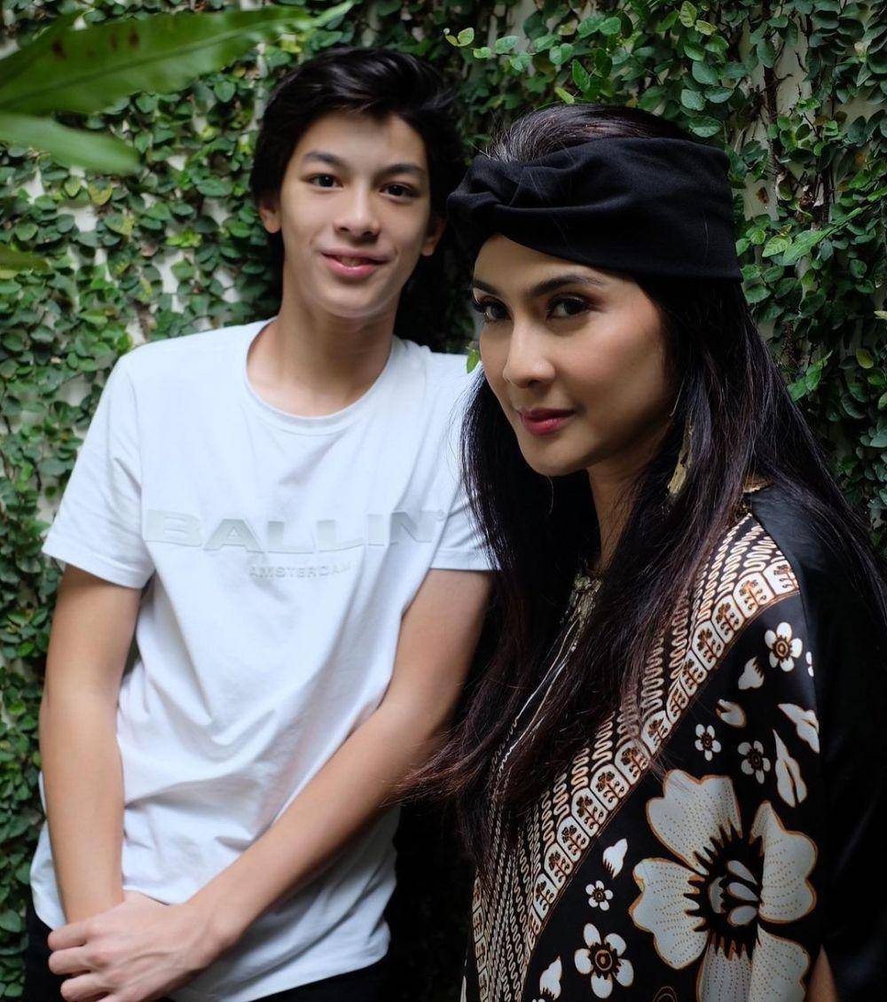 Maudy Koesnaedi bersama anak (instagram.com/maudykoesnaedi)