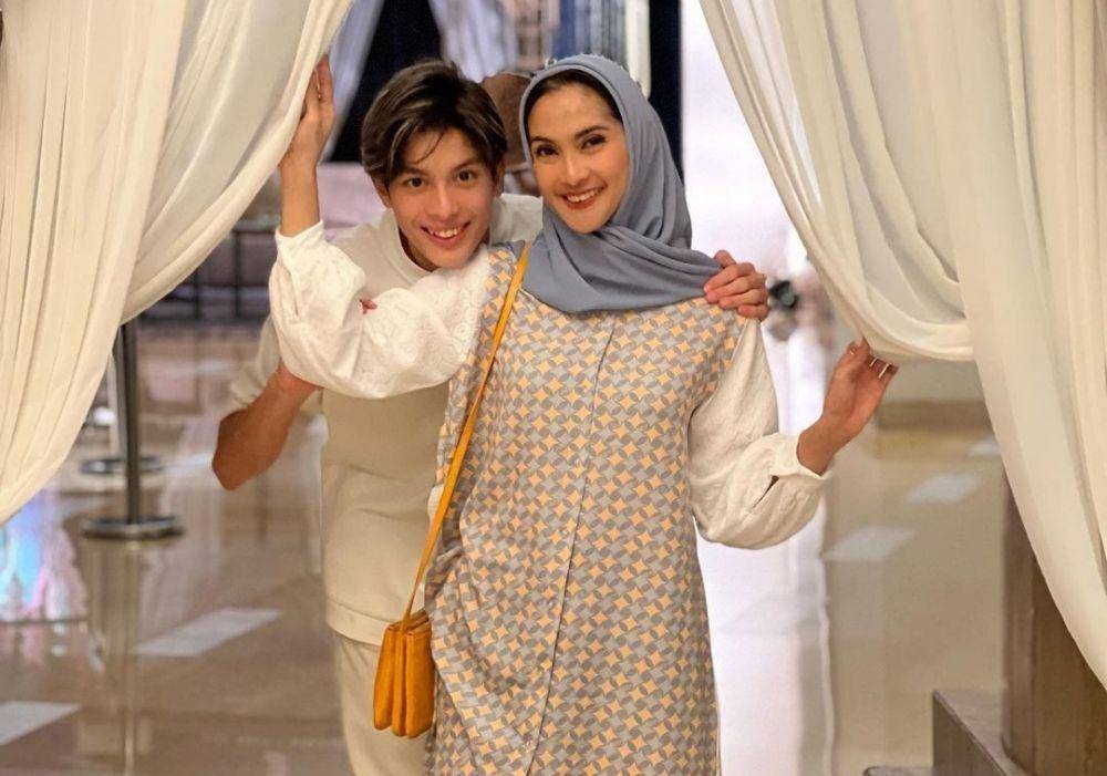Maudy Koesnaedi bersama anak (instagram.com/maudykoesnaedi)