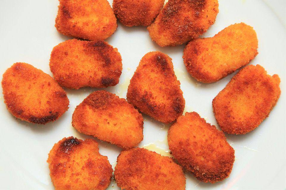 ilustrasi nugget goreng (pixabay.com/bremen werda)
