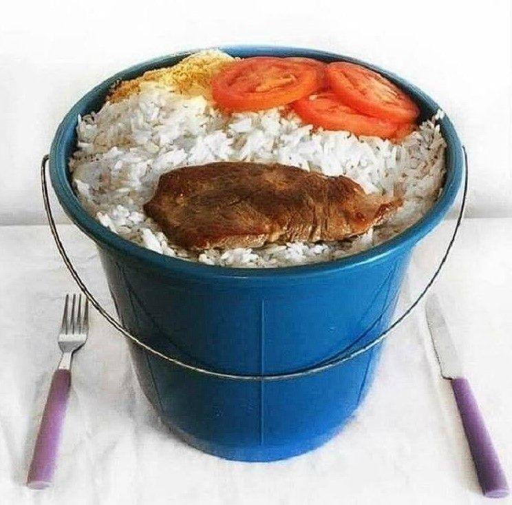 orang makan porsi kuli (instagram.com/mrci.id)