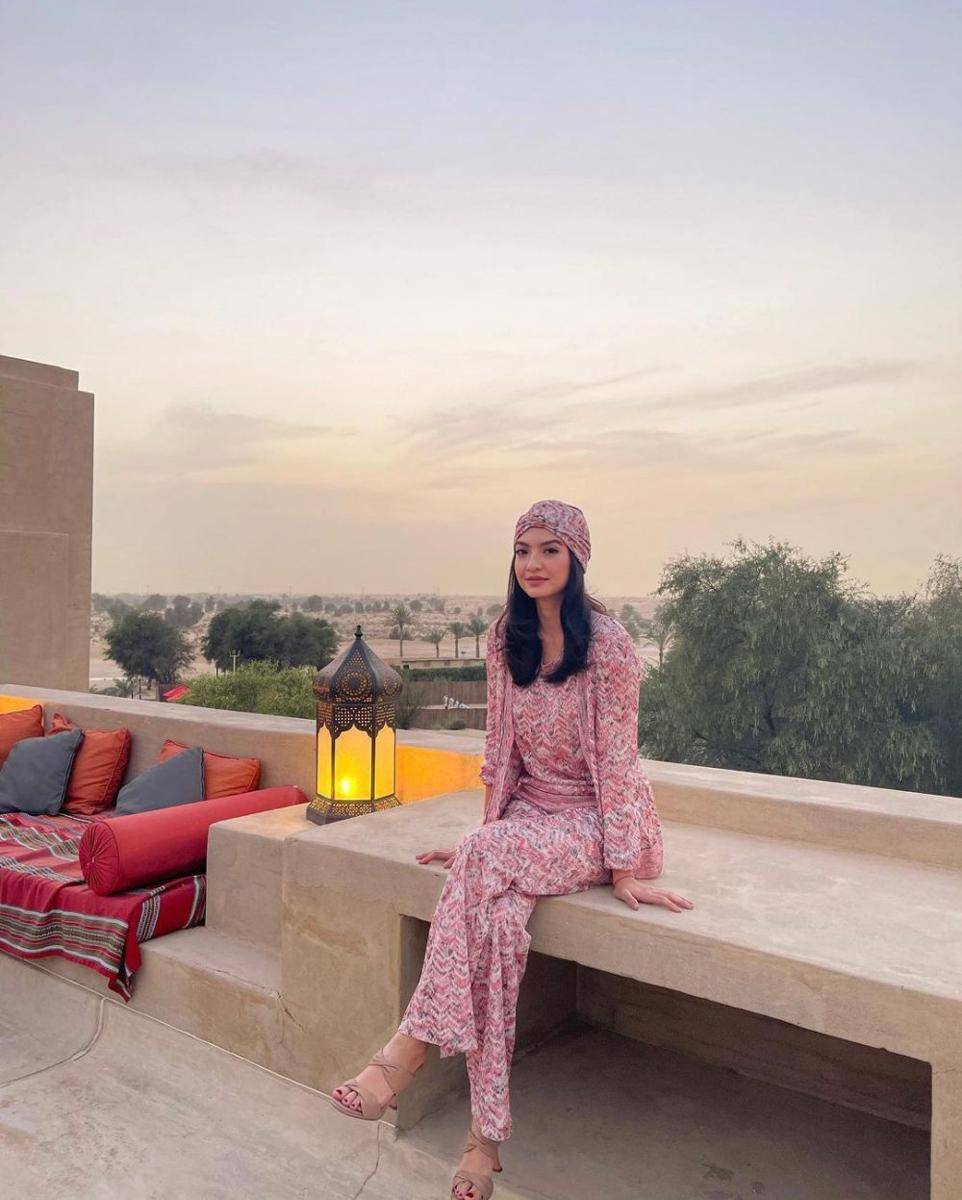 Bohemian style ala Raline Shah (instagram.com/ralineshah)