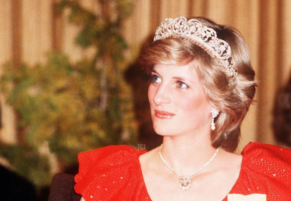 5 Tiara Kerajaan Inggris yang Pernah Dikenakan saat Upacara Pernikahan