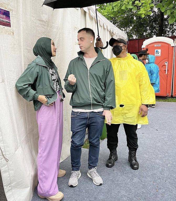 Zaskia Adya Mecca dan Dave Moffatt (instagram.com/zaskiadyamecca)