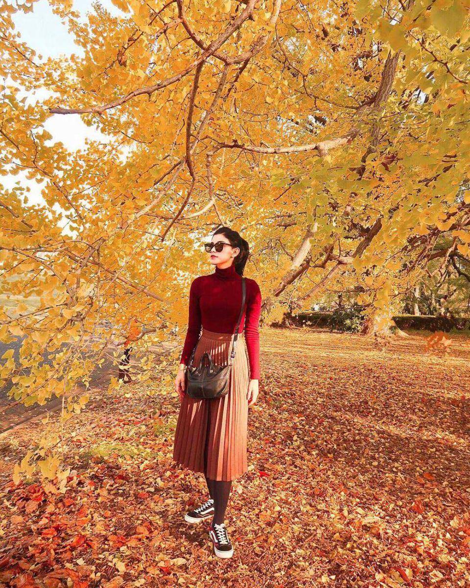 OOTD liburan ala Medina Dina (instagram.com/medinadinaaa)