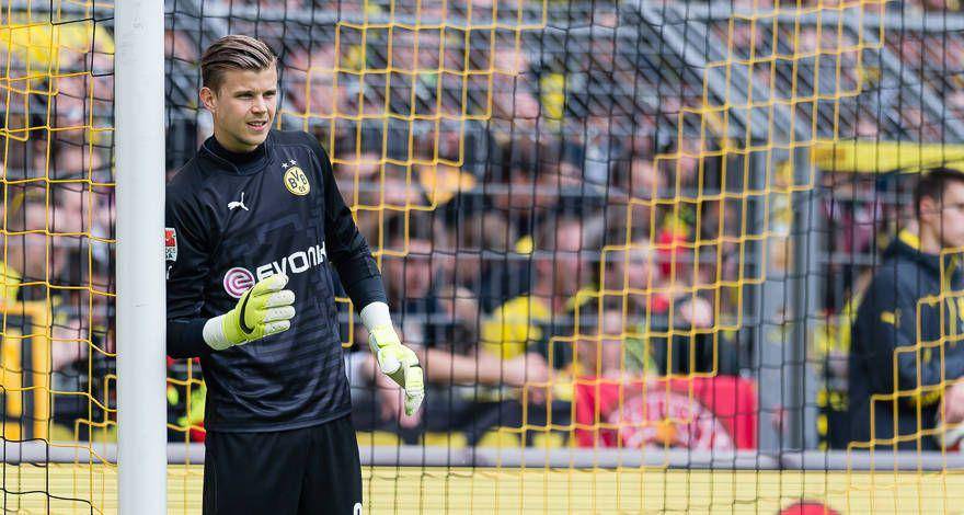 Mitchell Langerak (bvb.de)