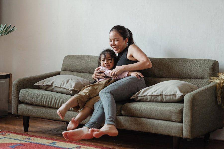 ilustrasi kebersamaan ibu dan anak (pexels.com/Ketut Subiyanto)