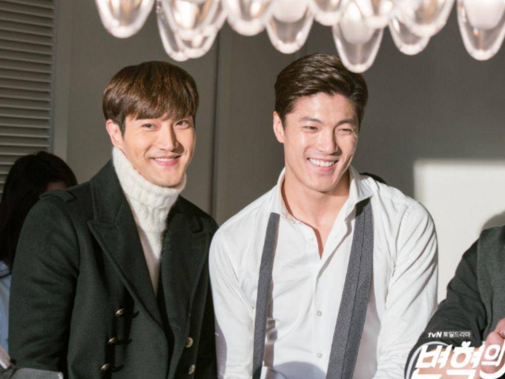 cuplikan drama Revolutionary Love (dok. tvN/Revolutionary Love)