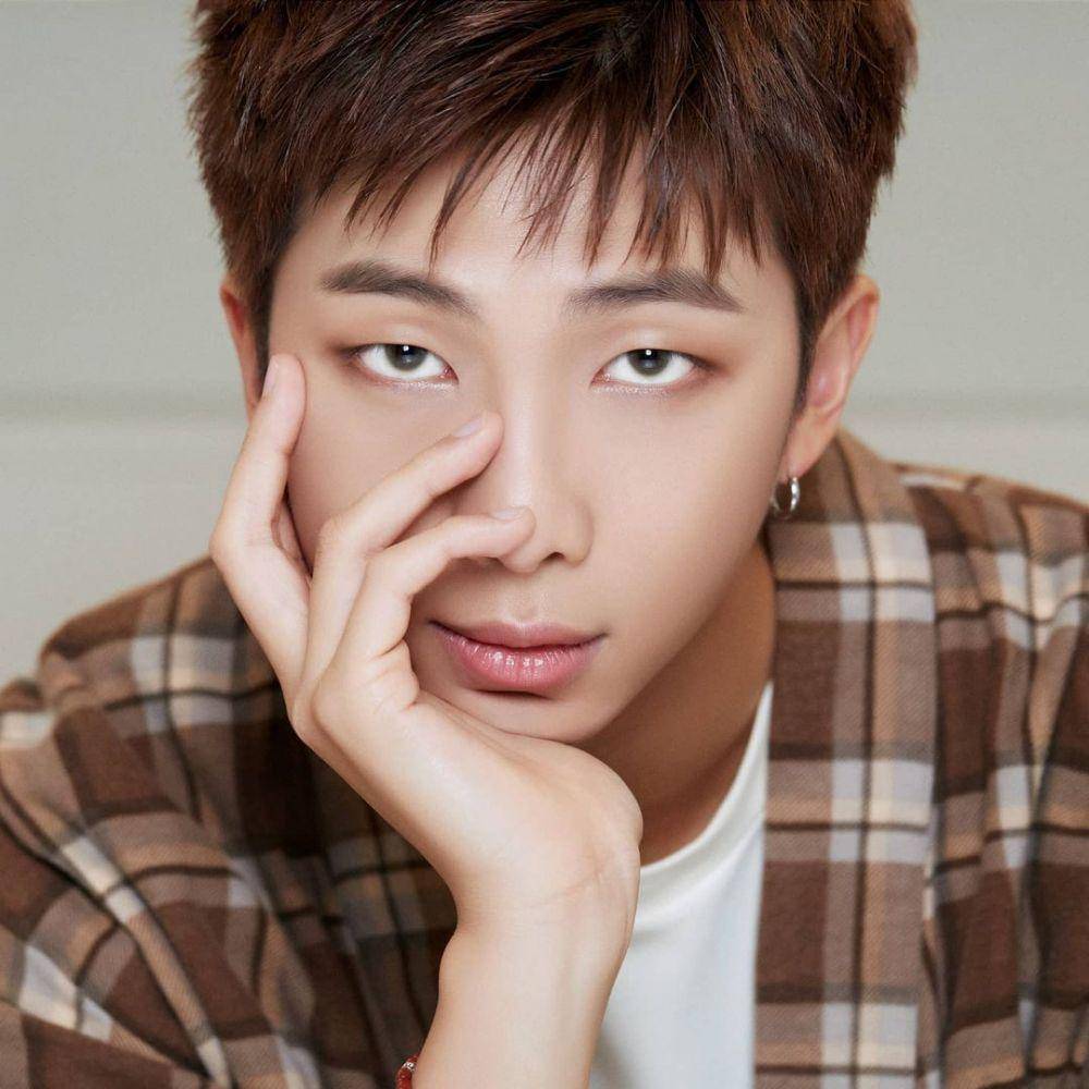 Gaya rambut choppy bangs (instagram.com/bts.bighitofficial)