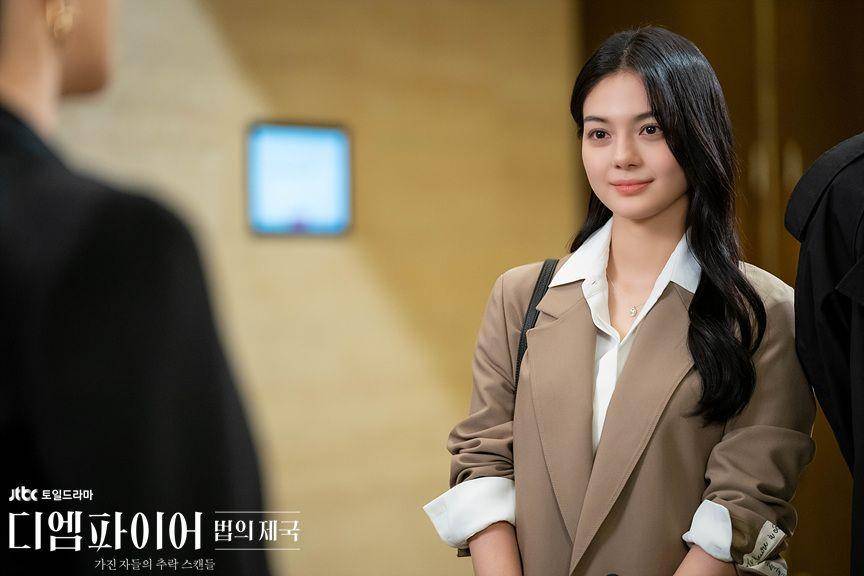 Joo Se Bin di drama The Empire (dok. JTBC/The Empire)