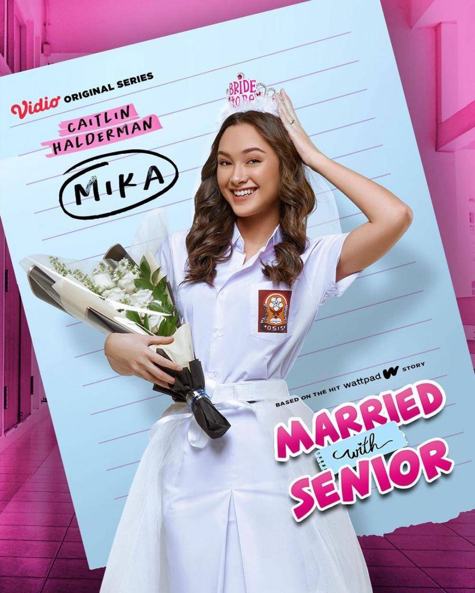 Caitlin Halderman sebagai Mika di series Wattpad Married with Senior (instagram.com/vidiooriginals)