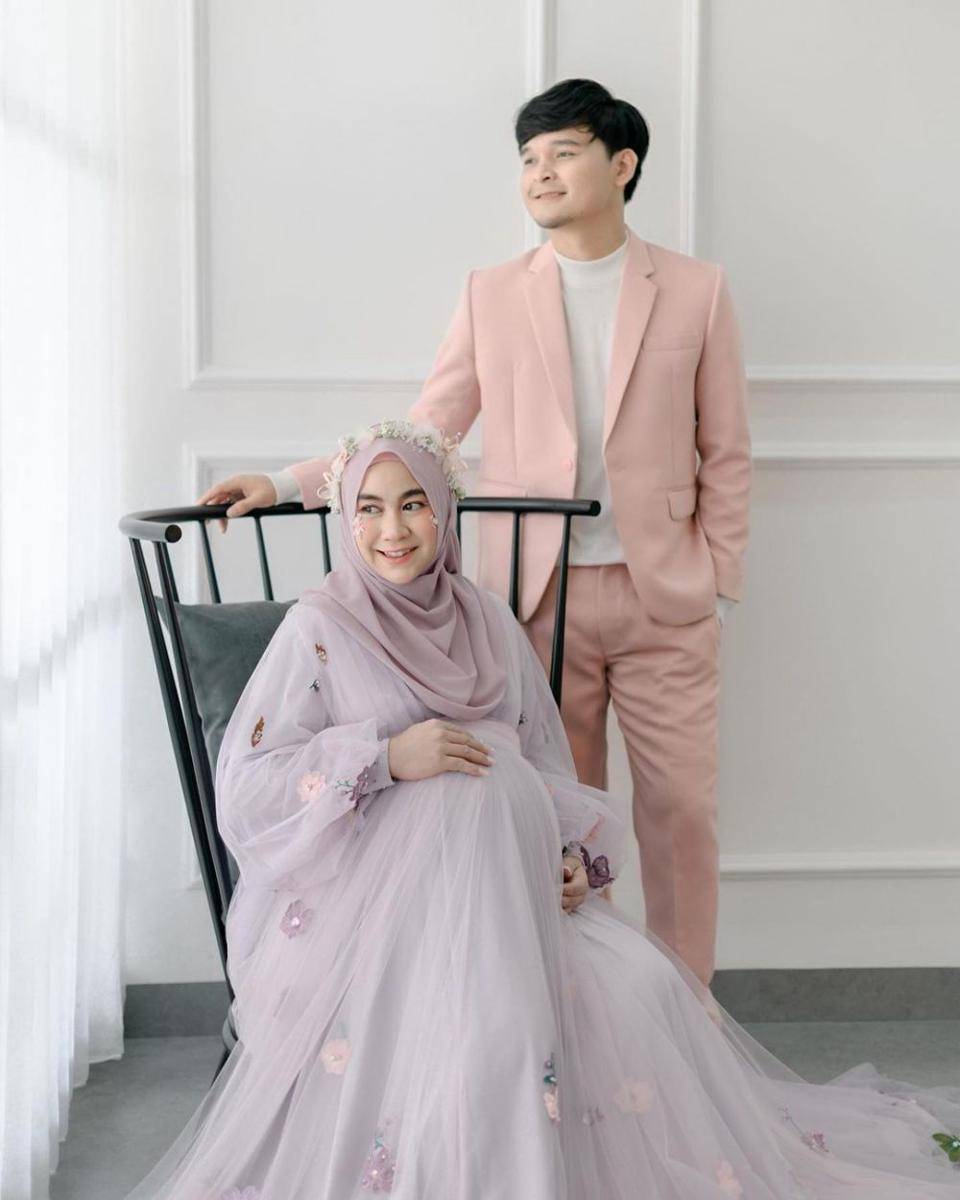 pemotretan maternity Anisa Rahma (instagram.com/anisarahma_12)