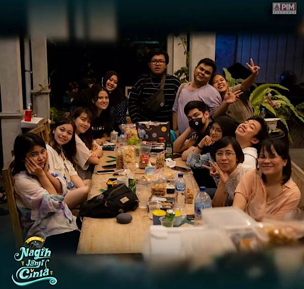 para pemain dan kru film di balik layar film Nagih Janji Cinta (instagram.com/nagihjanjicinta)