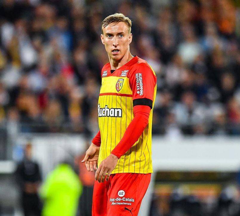 Adam Buksa ketika membela RC Lens. (instagram.com/adambuksaa)