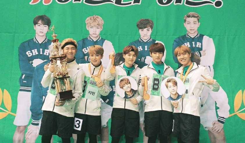 momen BTS raih medali emas di ISAC 2016 (soompi.com)