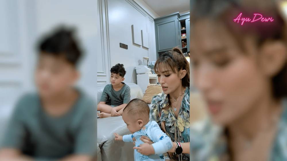 potret Ayu Dewi bermain ke rumah Nagita Slavina (youtube.com/ayudewi)