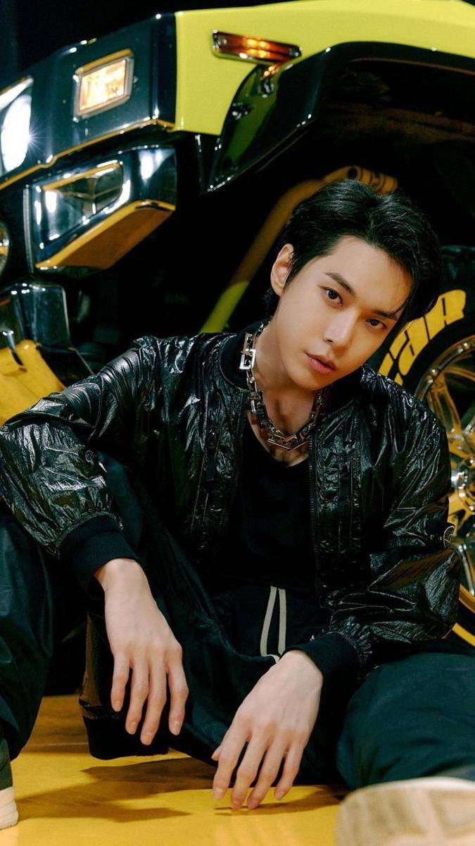 style Badass Ala Doyoung NCT 127 (pinterest.com/z-)