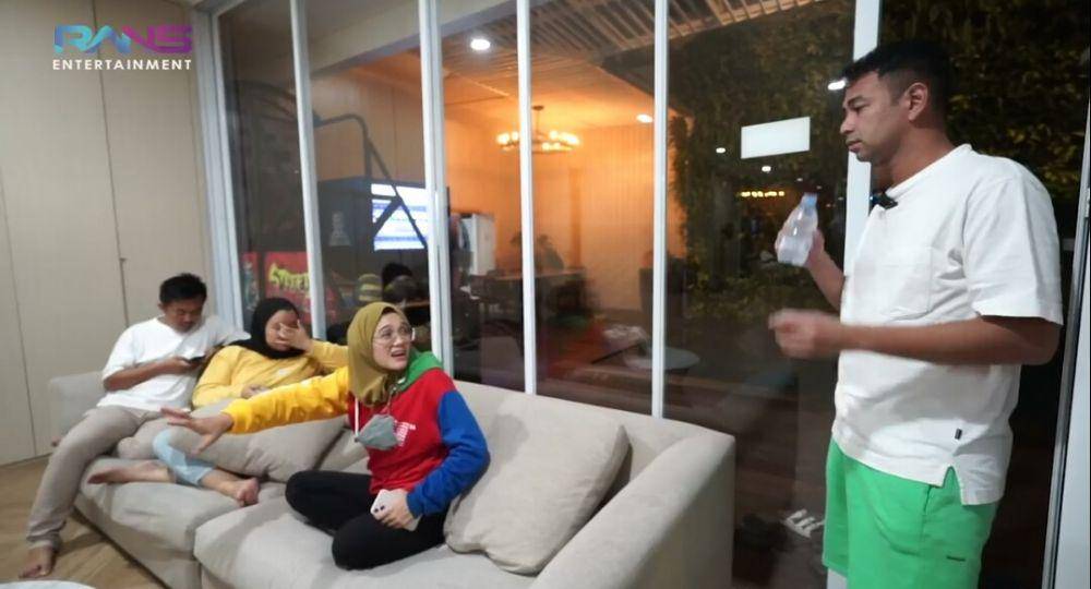 Raffi dan Nagita eksplor tempat mistis di Andara (dok. youtube.com/Rans Entertainment)