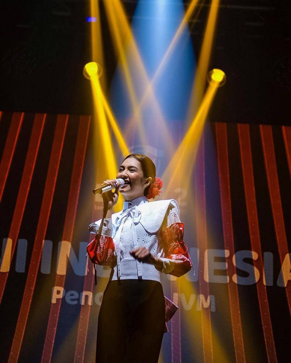 Mikha Tambayong (instagram.com/miktambayong)