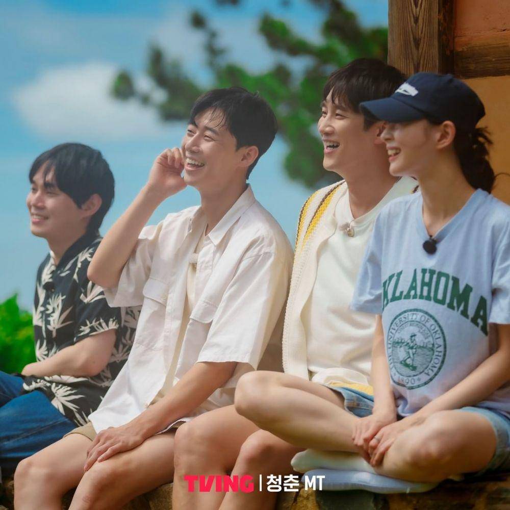 Para pemain drama Itaewon Class dalam variety show Youth Actors' Retreat (dok. TVING/Youth Actors' Retreat)
