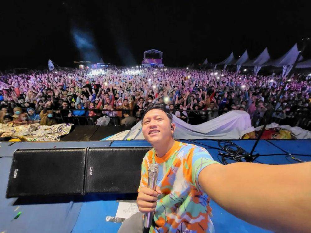 Denny Caknan saat manggung (instagram.com/denny_caknan)