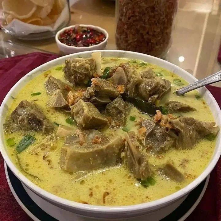 Resep Gulai Jawa Kuah Kuning, Olahan Kambing yang Lezat