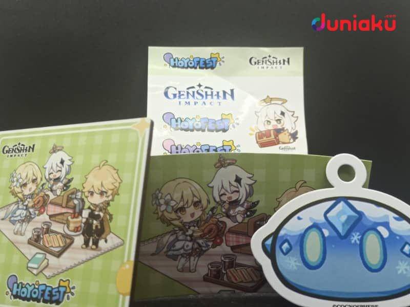 Foto beberapa bonus HoYo FEST 2022 Genshin Impact. (Dok. Duniaku.com/Fahrul Razi Uni Nurullah)