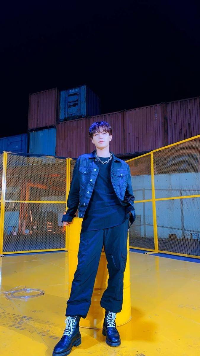 style Badass Ala Taeil NCT 127 (pinterest.com/z-)