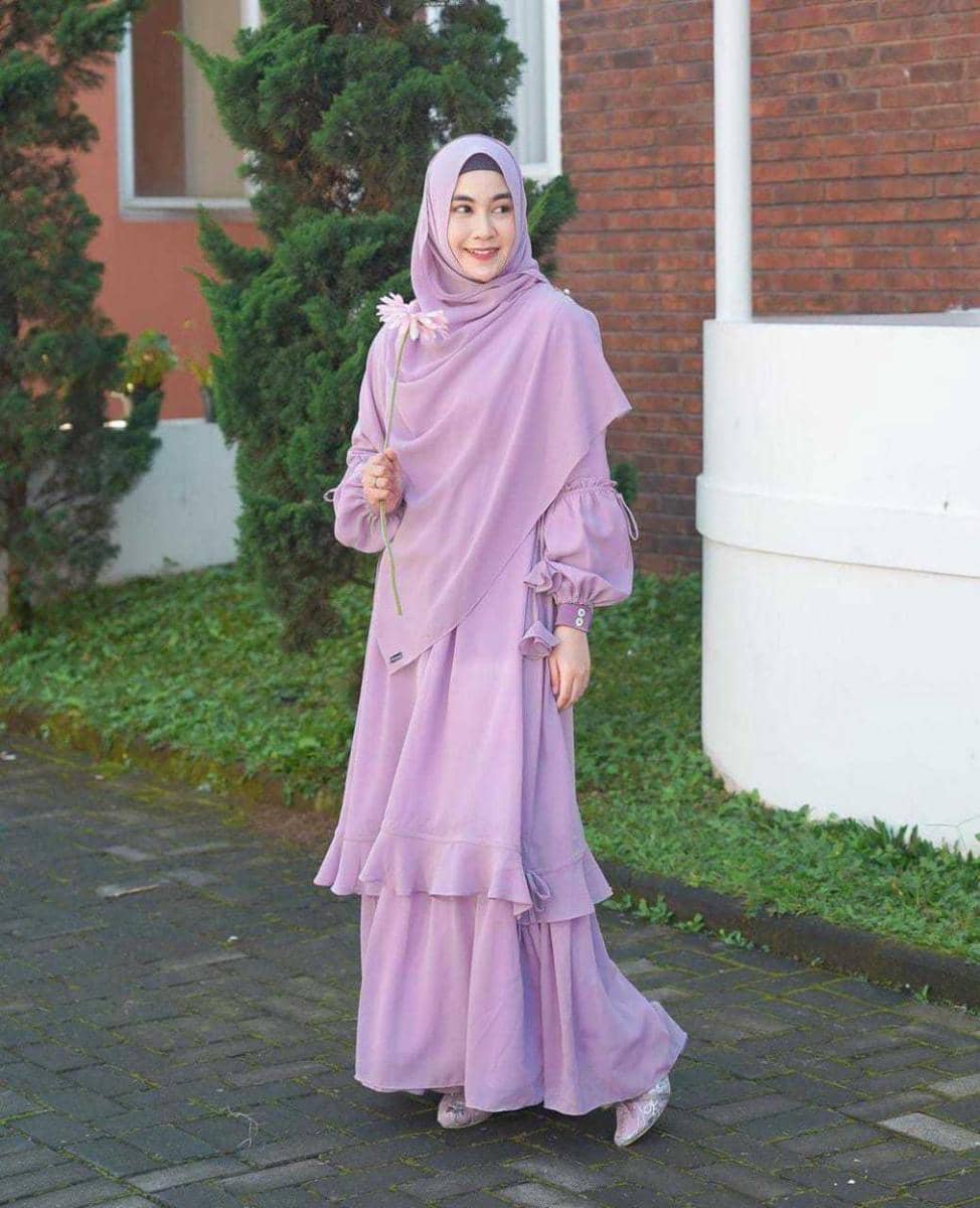 outfit ungu Anisa (instagram.com/anisarahma_12)