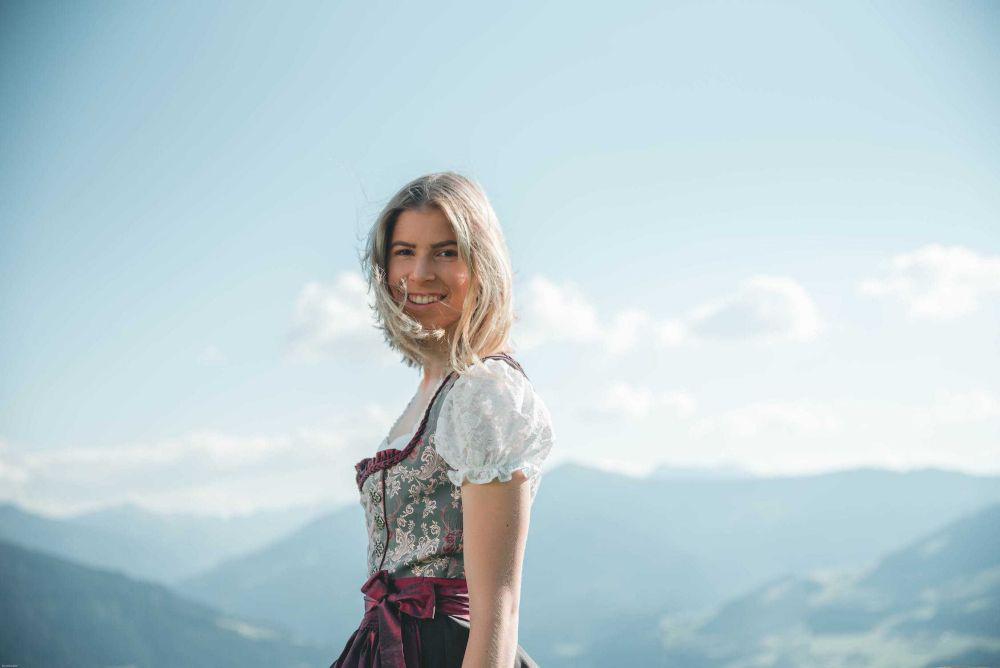 seorang wanita (pexels.com/@stephan seeber)