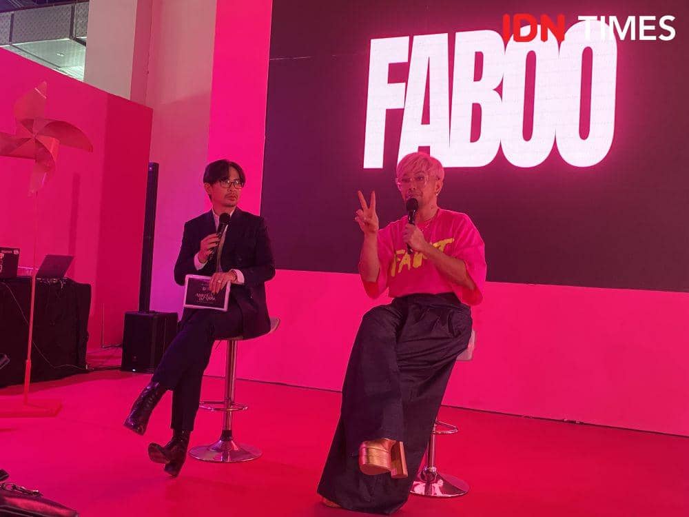 Caren Delano, Fashion Stylist sekaligus Creative Director Faboo dalam Press Conference Grand Launching Faboo. 9 Oktober 2022. (IDN Times/M. Tarmizi Murdianto)