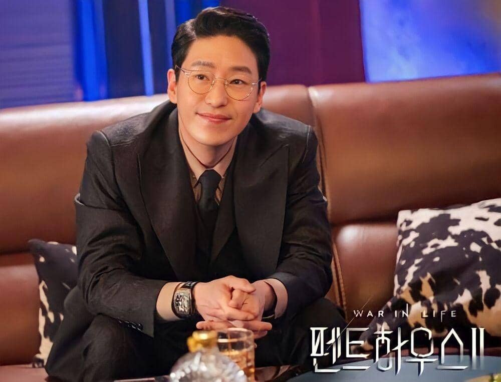 Um Ki Joon di The Penthouse: War in Life (dok. SBS/The Penthouse: War in Life)