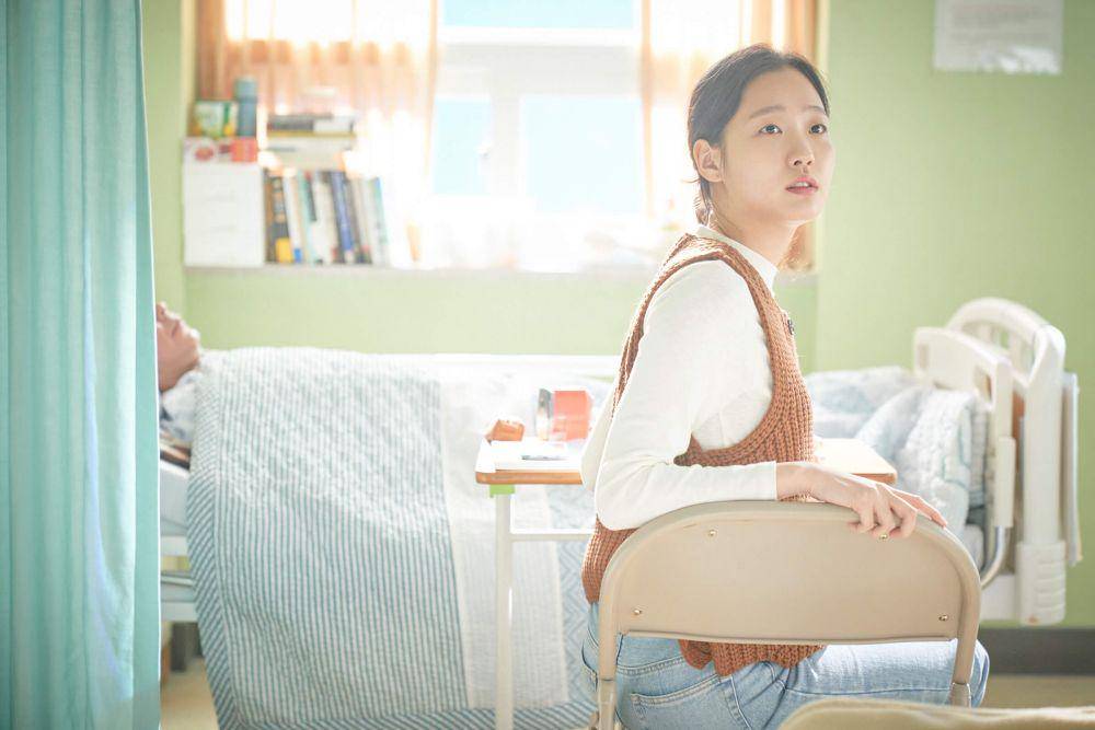 Kim Go Eun di film Sunset in My Hometown. (kobis.or.kr)