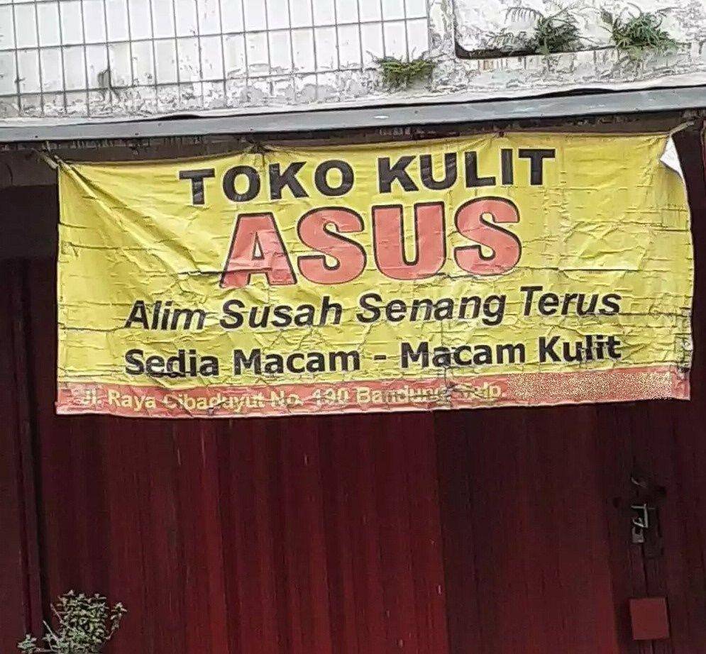 spanduk pakai kata singkatan (twitter.com/nocontextwarung)