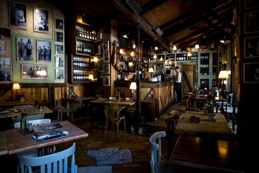 10 Bar Jakarta Barat yang Recommended buat Nongkrong
