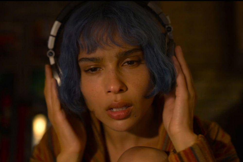 Zoë Kravitz dalam film Kimi (dok. Warner Bros. Pictures/Kimi)