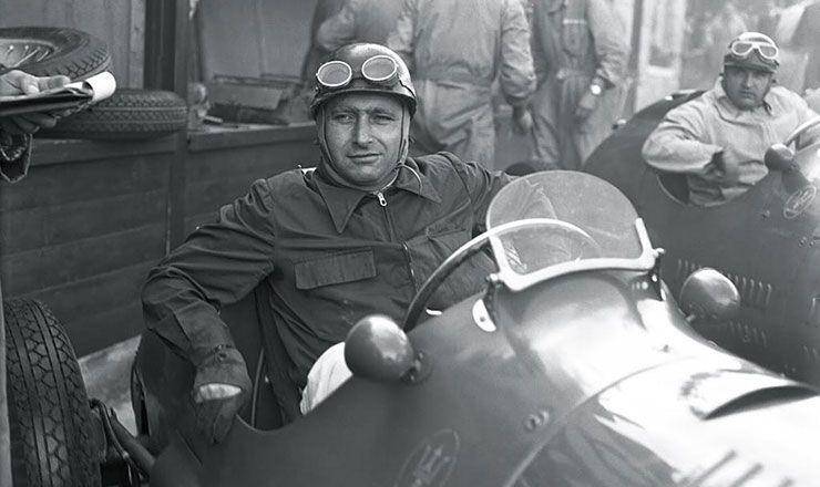 Juan Manuel Fangio pada GP Belgia 1953 (f1race.it)