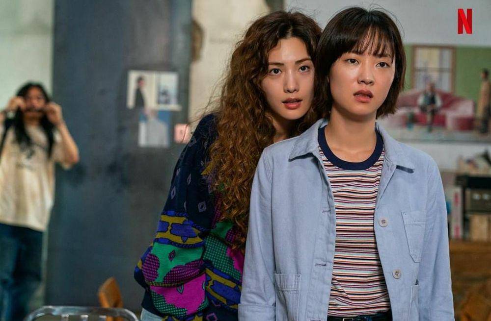 Nana dan Jeon Yeo Bin di drama Glitch (instagram.com/netflixkr)