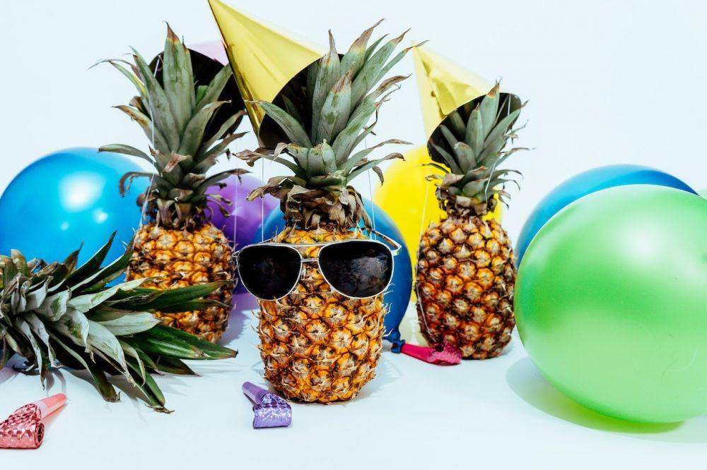 ilustrasi pepaya yang mengandung enzim pencernaan (pexels.com/Pineapple Supply Co.)