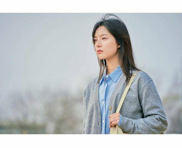 Kim Ji Won di My Liberation Notes (instagram.com/team_blisscontents)