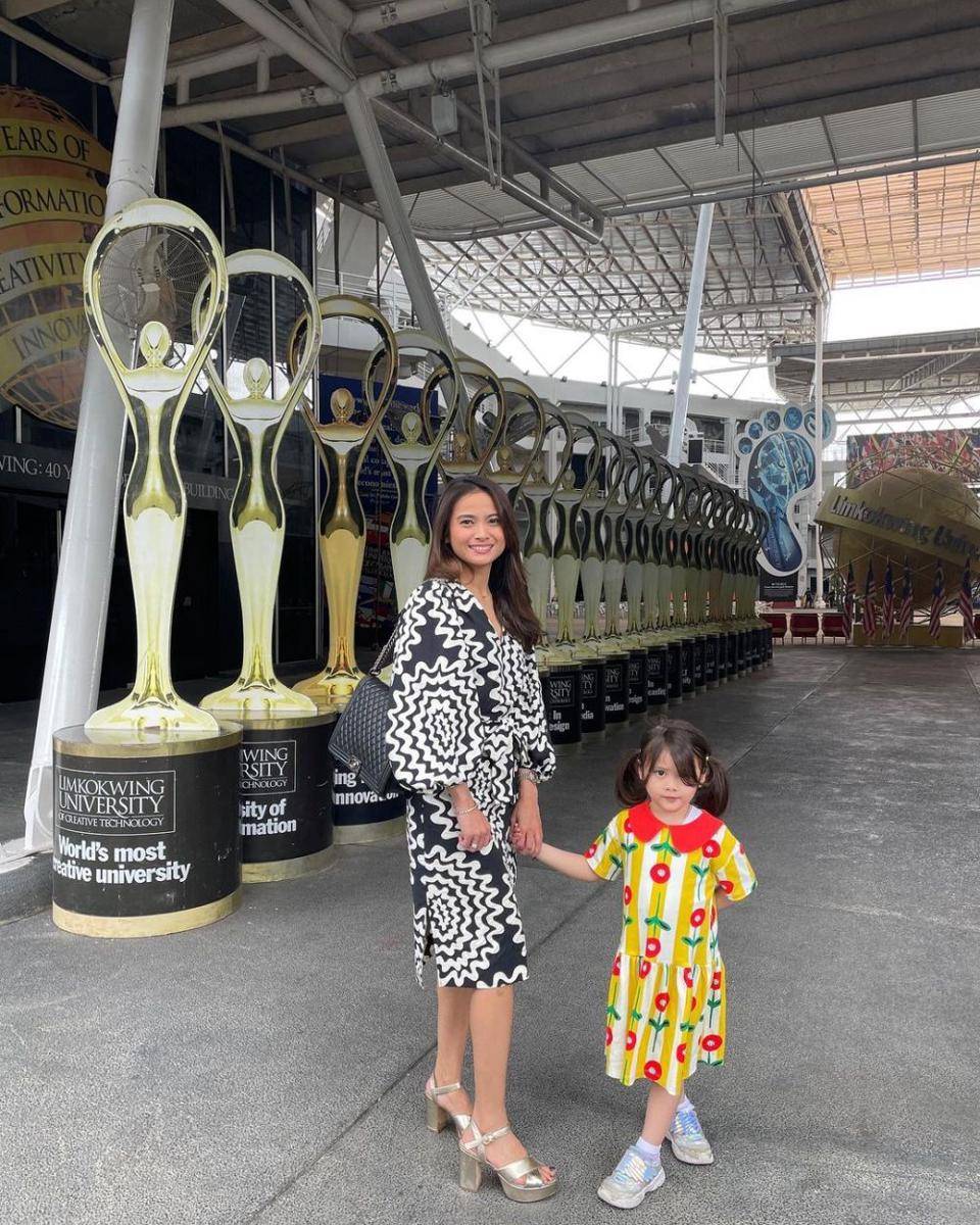 potret Acha Septriasa dan keluarga ke Malaysia (instagram.com/septriasaacha)