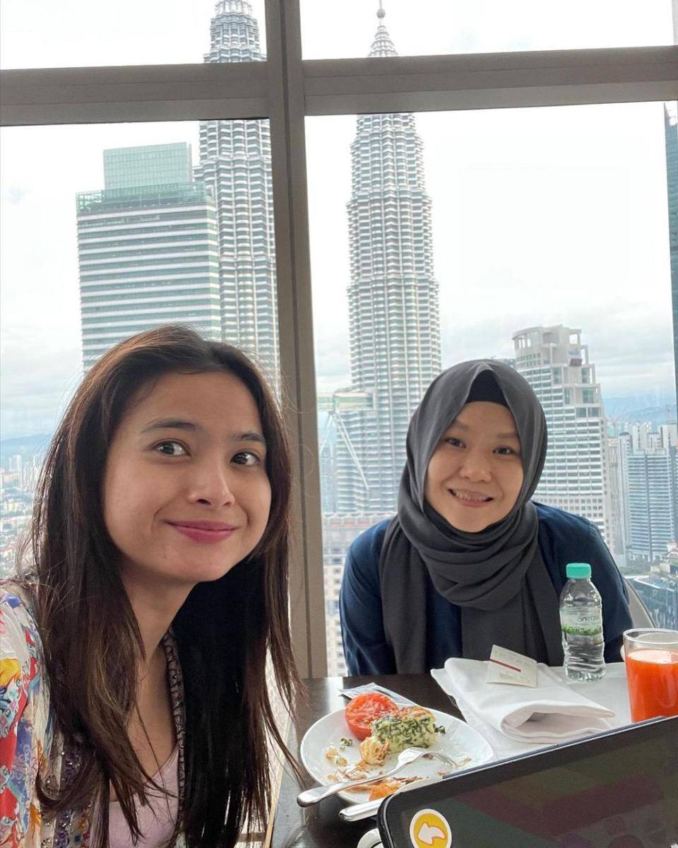potret Acha Septriasa dan keluarga ke Malaysia (instagram.com/septriasaacha)