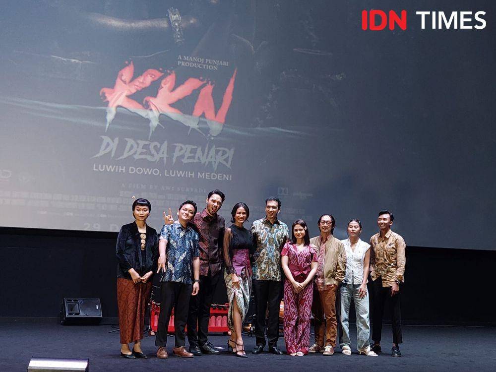Sutradara, produser dan pemain film KKN Di Desa Penari Luwih Dowo, Luwih Medeni, pada Senin (10/10/2022) (IDN Times/Erfah Nanda)